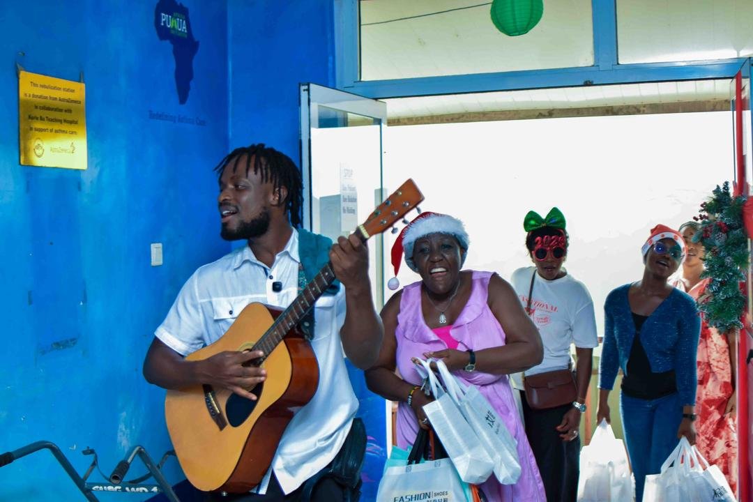 Cradle Care, Yumvita bring Christmas cheer to mothers and children at Korle Bu Teaching Hospital