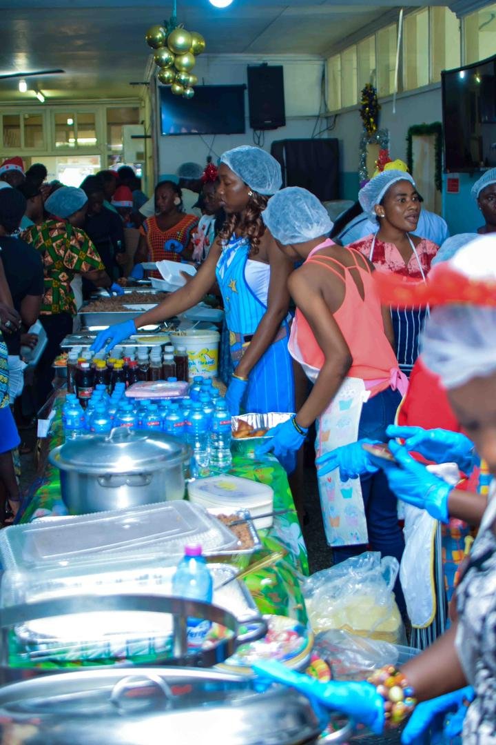 Cradle Care, Yumvita bring Christmas cheer to mothers and children at Korle Bu Teaching Hospital