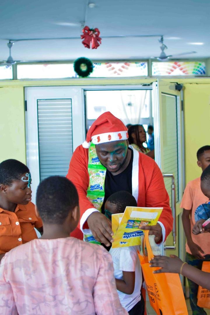 Cradle Care, Yumvita bring Christmas cheer to mothers and children at Korle Bu Teaching Hospital