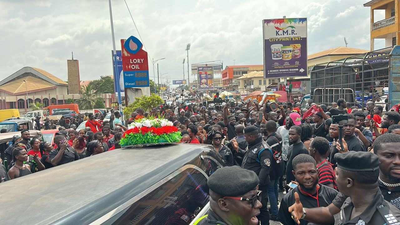 Photos: Fans, family bid final goodbye to Daddy Lumba