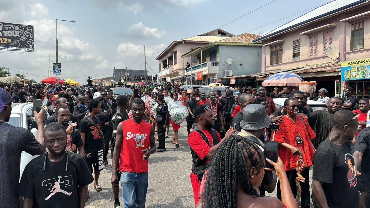 Photos: Fans, family bid final goodbye to Daddy Lumba