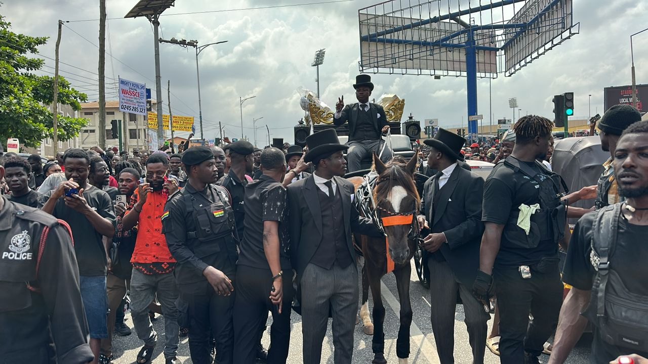 Photos: Fans, family bid final goodbye to Daddy Lumba