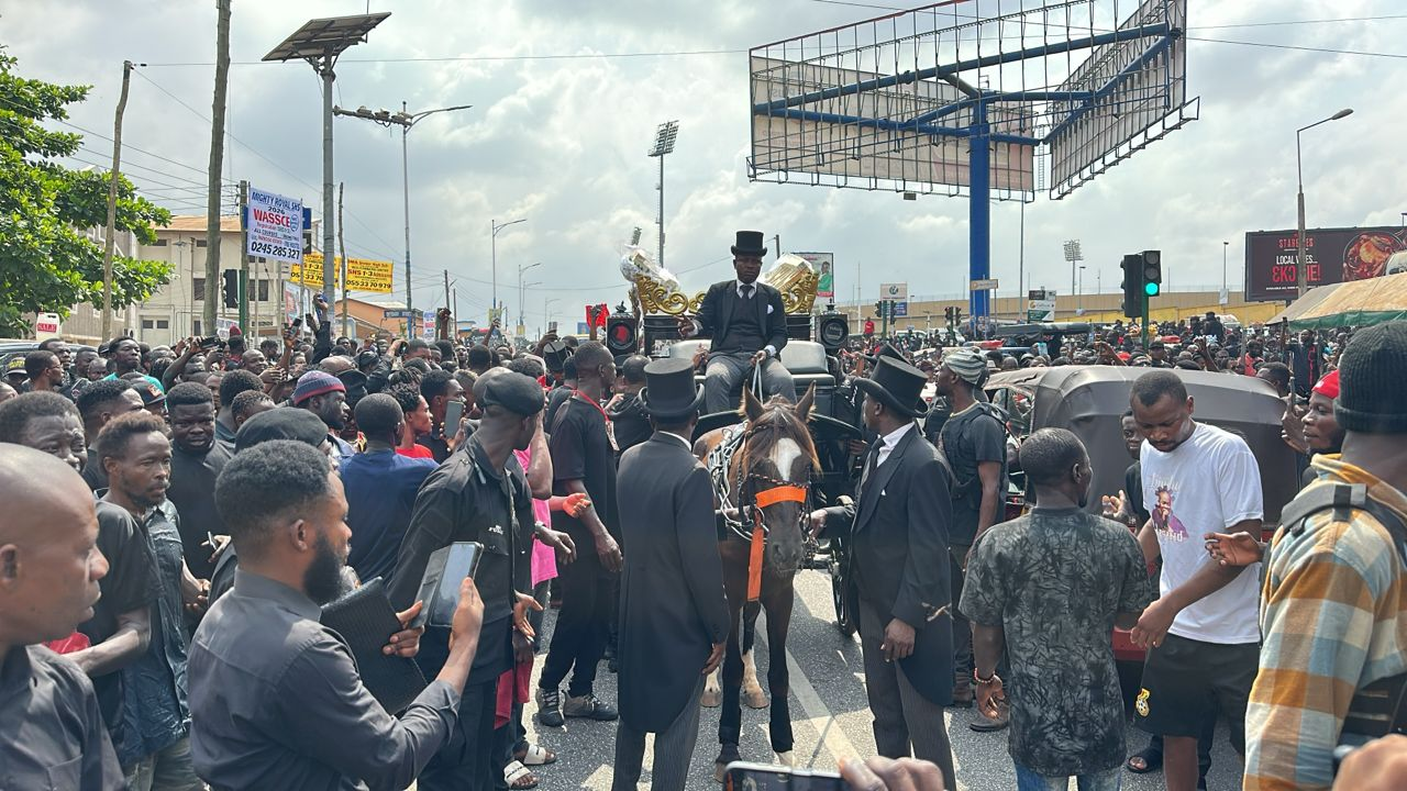 Photos: Fans, family bid final goodbye to Daddy Lumba