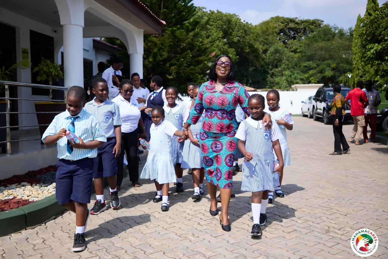 Mothercare School pupils shock Medical Trust Fund with ¢8000 donation following clarion calls for support