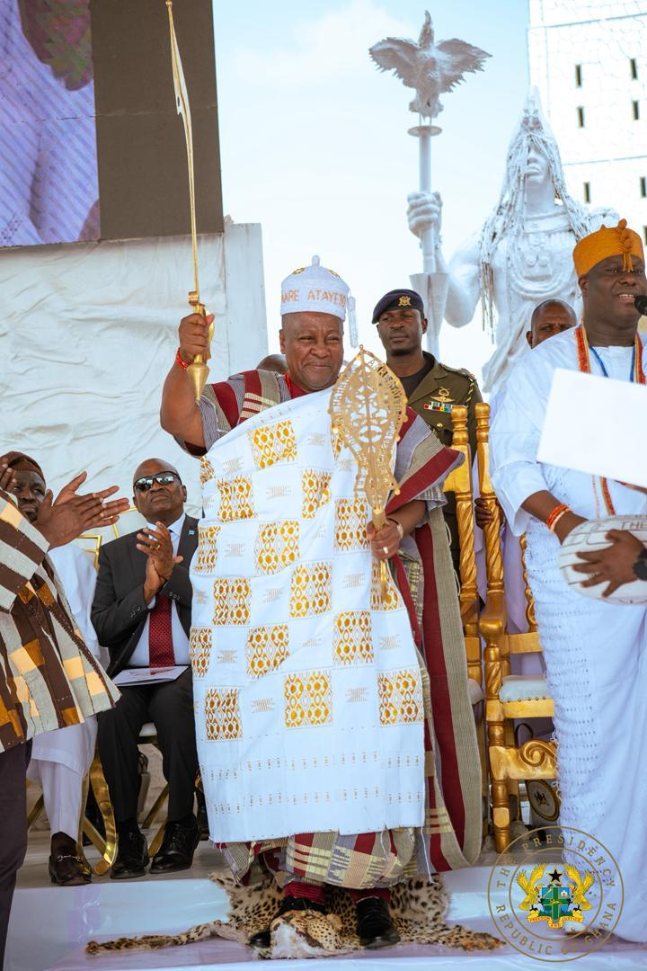 Photos: Ooni of Ife confers prestigious Yoruba title on President Mahama in Nigeria