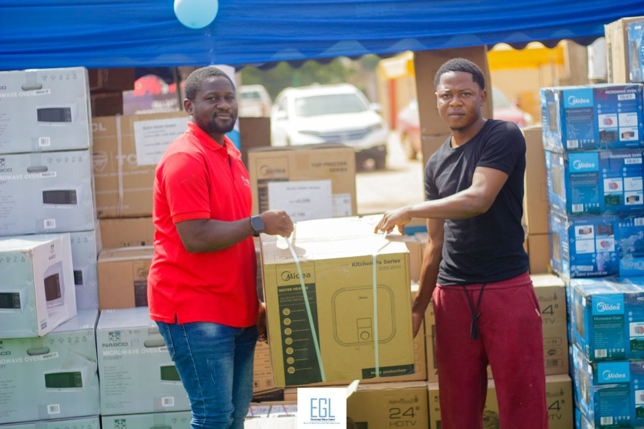 Mahamud Iddi wins TCL Electronics worth GH¢100,000 in EGL’s Akye3de3 Kese3 Promotion Mahamud Iddi wins TCL Electronics worth GH¢100,000 in EGL’s Akye3de3 Kese3 Promotion