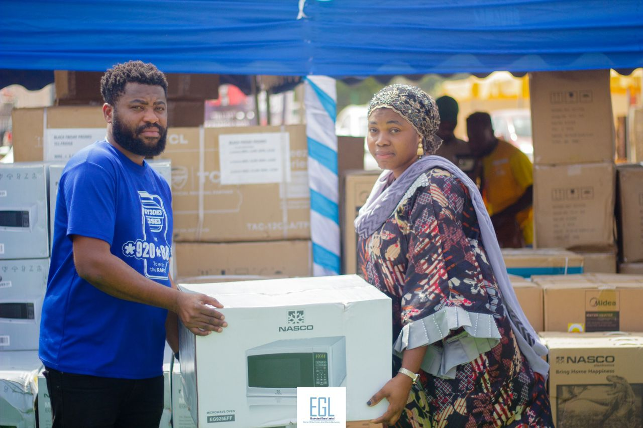 Mahamud Iddi wins TCL Electronics worth GH¢100,000 in EGL’s Akye3de3 Kese3 Promotion Mahamud Iddi wins TCL Electronics worth GH¢100,000 in EGL’s Akye3de3 Kese3 Promotion