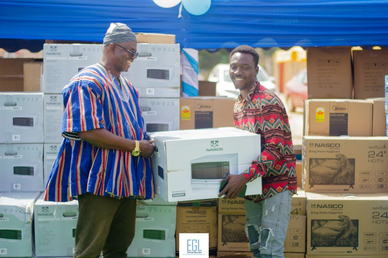 Mahamud Iddi wins TCL Electronics worth GH¢100,000 in EGL’s Akye3de3 Kese3 Promotion Mahamud Iddi wins TCL Electronics worth GH¢100,000 in EGL’s Akye3de3 Kese3 Promotion