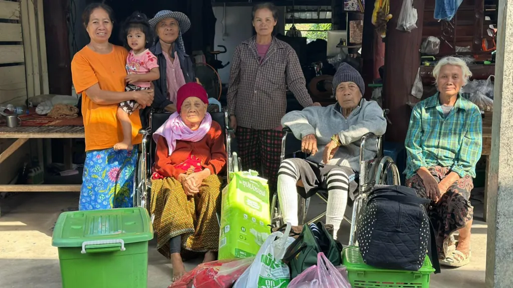 Thousands flee Thai-Cambodia border after deadly clashes