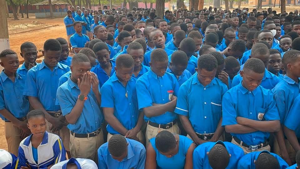 Prof. Agbango donates GHC 50,000 to Bawku SHS, urges old students to give back Prof. Agbango donates GHC 50,000 to Bawku SHS, urges old students to give back