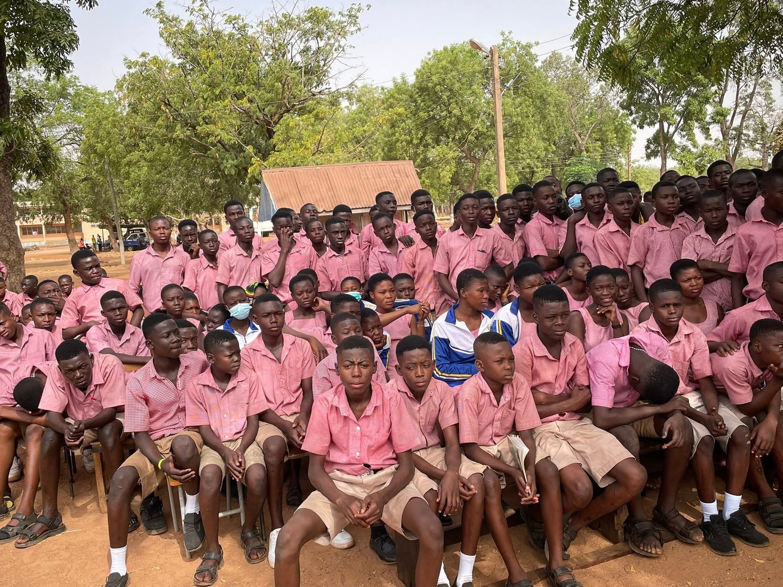 Prof. Agbango donates GHC 50,000 to Bawku SHS, urges old students to give back Prof. Agbango donates GHC 50,000 to Bawku SHS, urges old students to give back