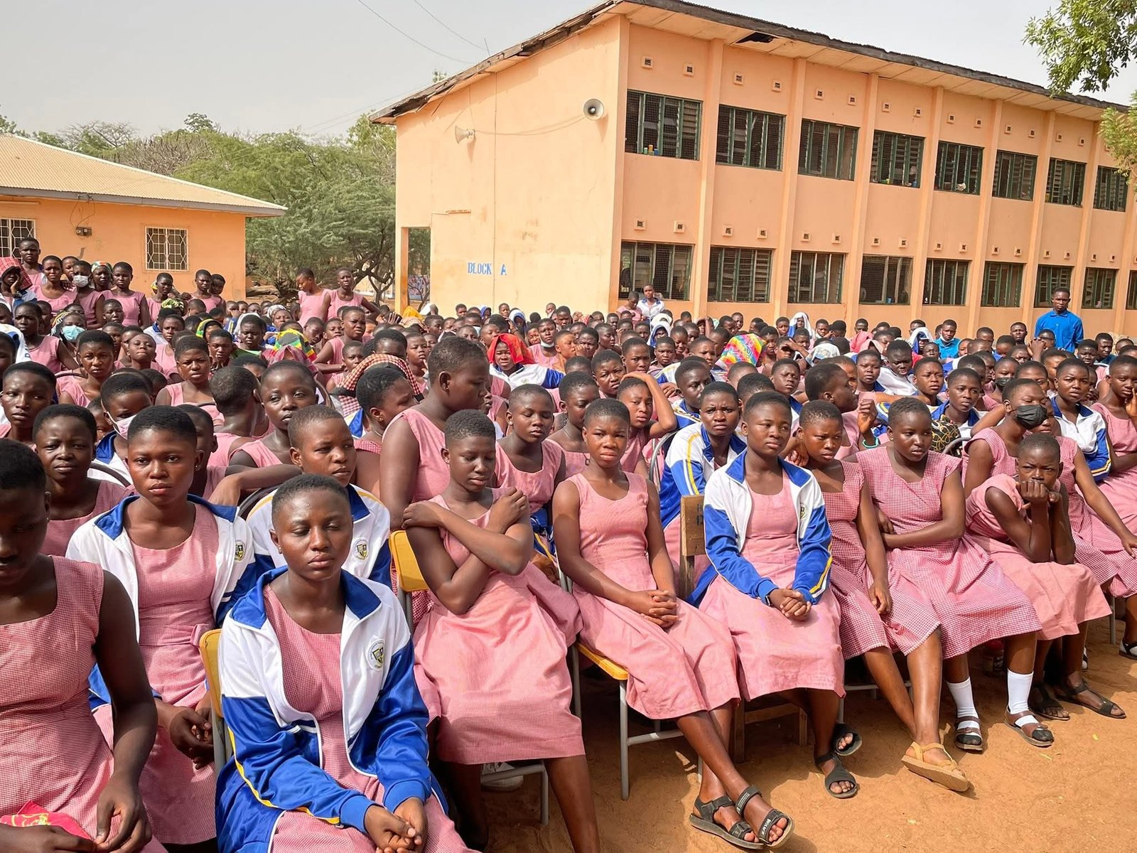 Prof. Agbango donates GHC 50,000 to Bawku SHS, urges old students to give back Prof. Agbango donates GHC 50,000 to Bawku SHS, urges old students to give back