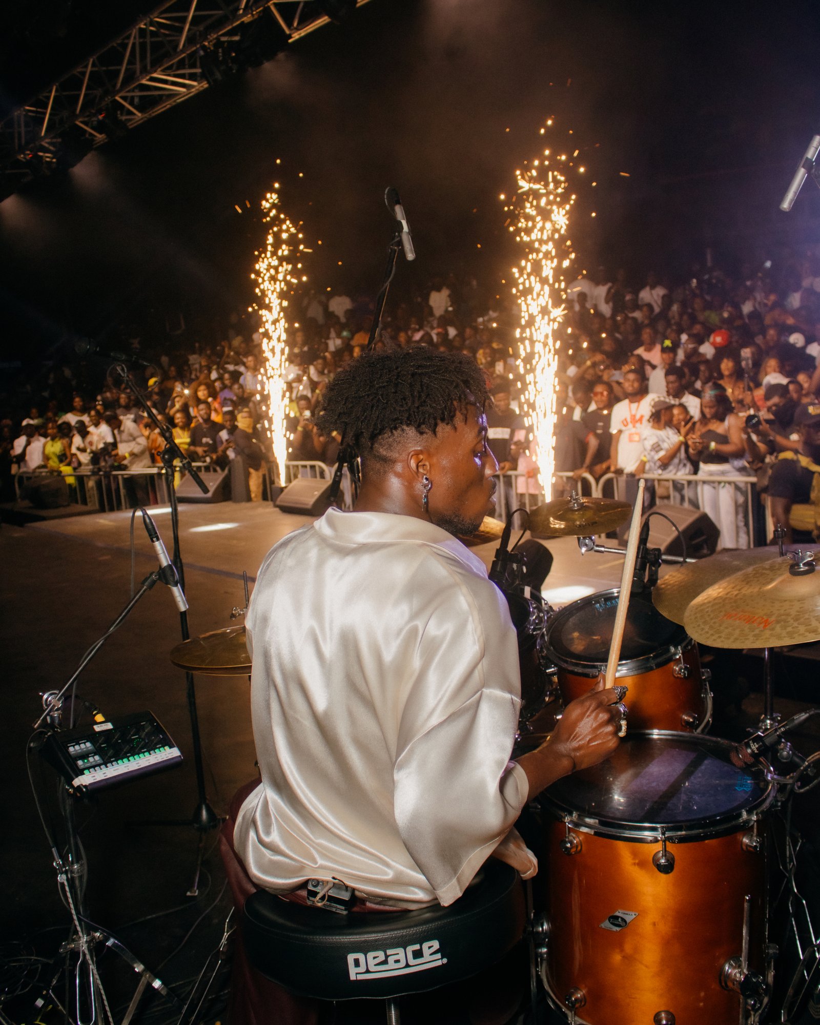 AratheJay turns 'Nimo Live' into defining homecoming moment AratheJay turns 'Nimo Live' into defining homecoming moment