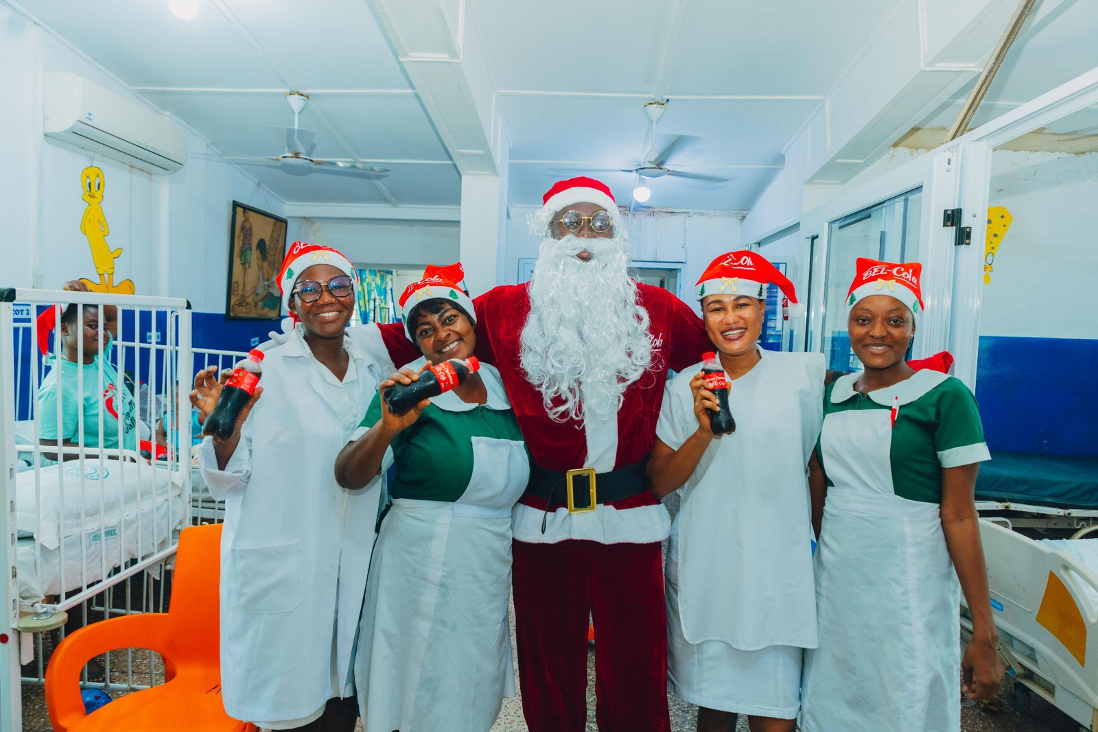 When Bel Cola’s santa stepped out, Christmas couldn’t wait