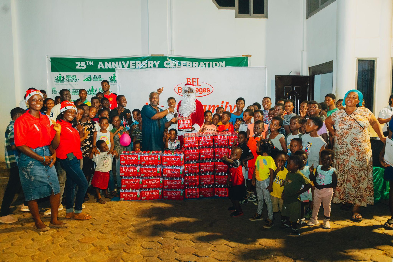 When Bel Cola’s santa stepped out, Christmas couldn’t wait