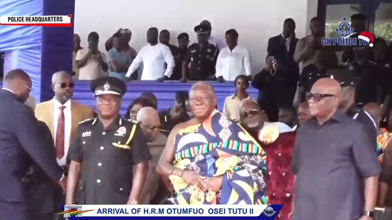 Photos: Asantehene pays historic visit to the Ghana Police Service Headquarters