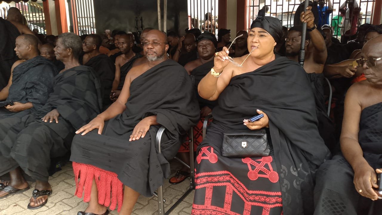 Daasebre Osei Bonsu III swears oath of allegiance to Asantehene and pledges unity and development for Asante Mampong