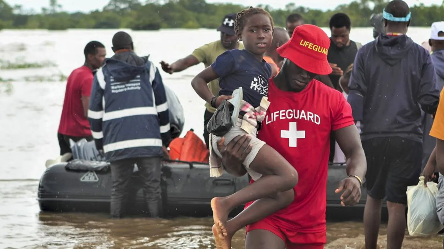 People cling to treetops as 'worst floods in a generation' sweep Mozambique