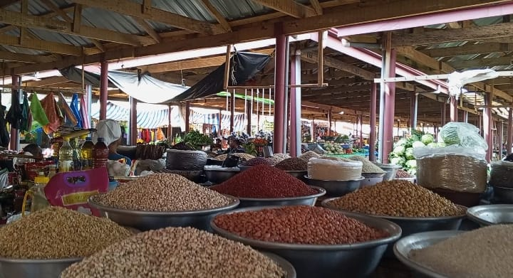 Over 200 Berekum market traders scammed in their search for loans Over 200 Berekum market traders scammed in their search for loans