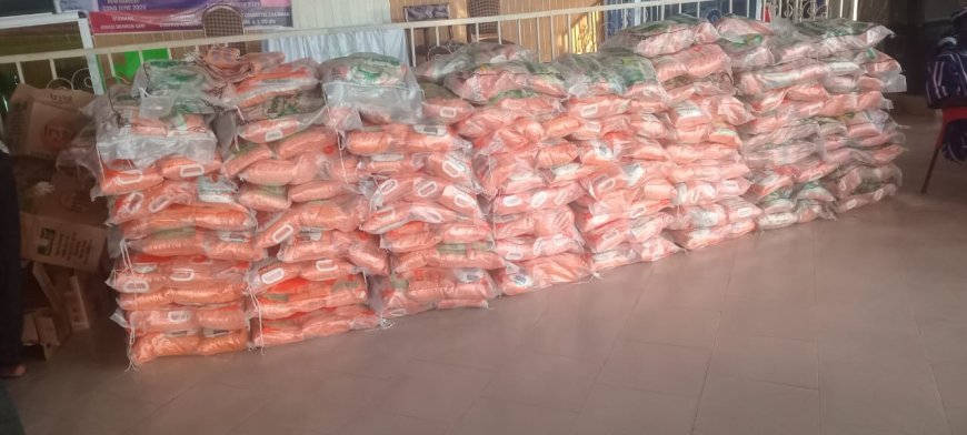 Stephen Kingsley Bennieh supports widows, widowers and vulnerable families in Bibiani-Anhwiaso-Bekwai