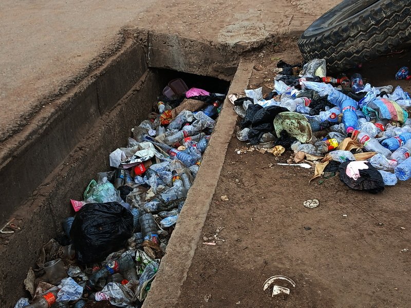 Mankessim-Accra lorry station’s choked gutters Mankessim-Accra lorry station’s choked gutters