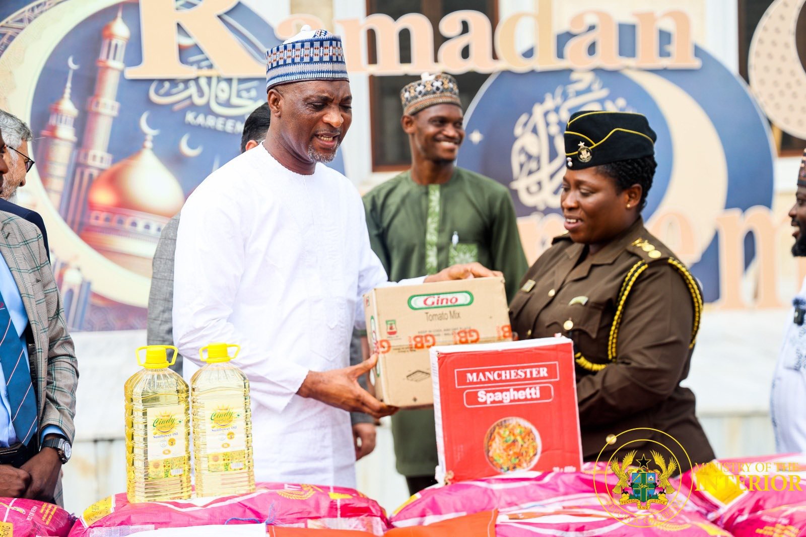 Interior Minister receives Hudai Foundation food donation for prison inmates during Ramadan