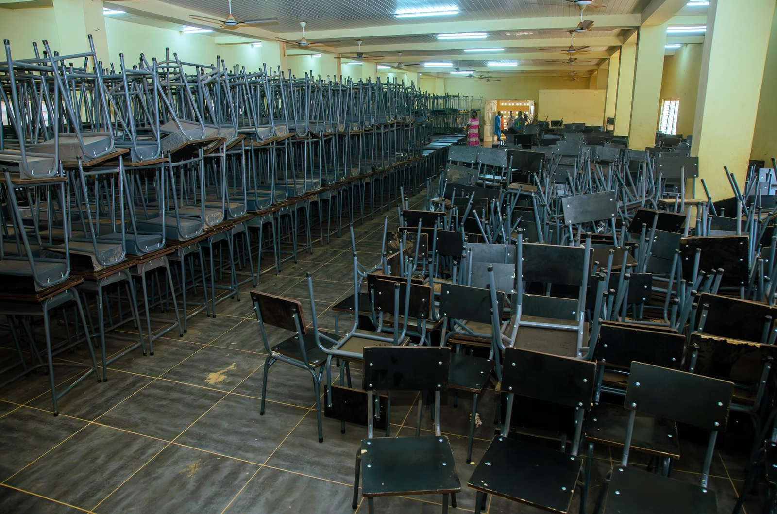 Ofosu Kwakye donates 10,000 desks and chairs to five SHS in his constituency