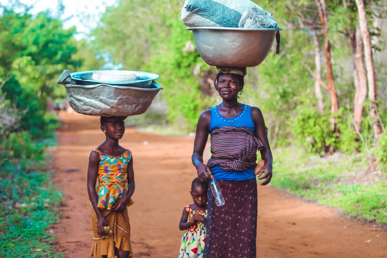 She Captures Humanity: A Humanitarian photography and social impact initiative