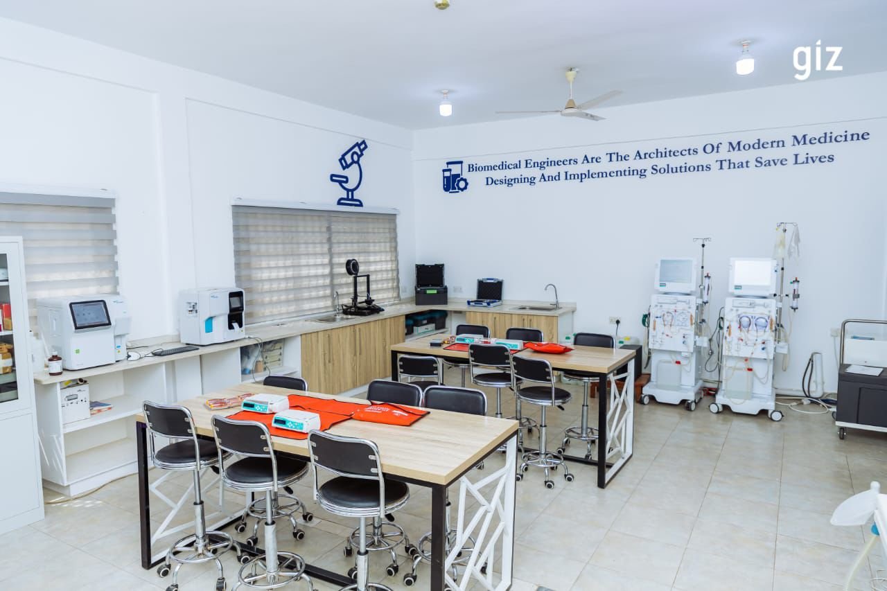 GIZ commissions state-of-the-art Bio-Instrumentation Lab for biomedical engineering students at University of Ghana GIZ commissions state-of-the-art Bio-Instrumentation Lab for biomedical engineering students at University of Ghana