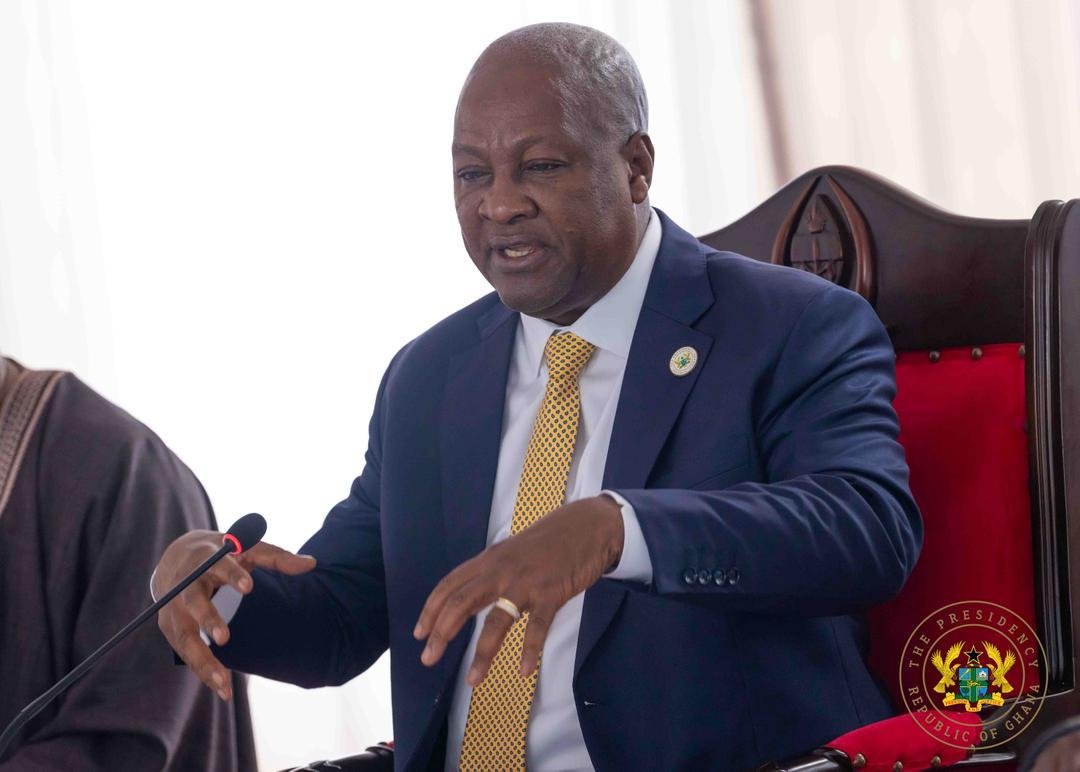 Photos: President Mahama meets Tanzania President Suluhu Hassan