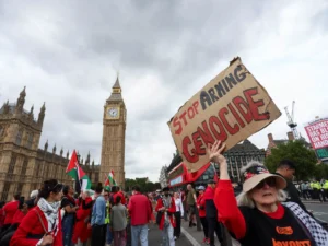 2025 06 04T123400Z 1597953830 RC2OVEAPAD52 RTRMADP 3 ISRAEL PALESTINIANS BRITAIN PROTEST 1757075113