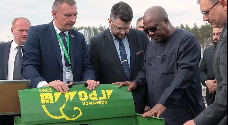 Mahama20in20Belarus204