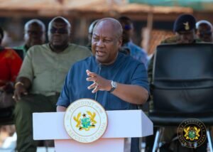 Politics Mahama Market2