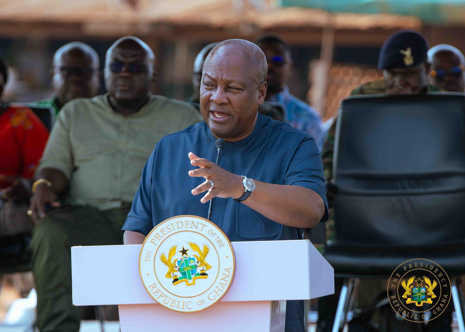 Politics Mahama Market2