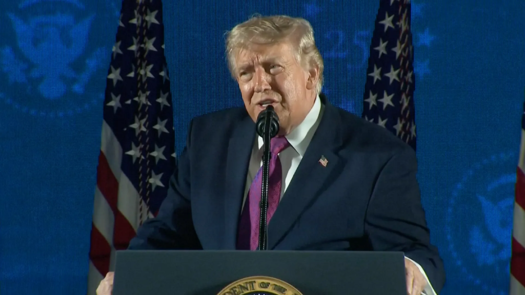 trump wide thumb communism 1783140806