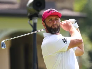 2026 08 20T214446Z 836053663 MT1USATODAY29628805 RTRMADP 3 GOLF LIV GOLF INDIANAPOLIS FIRST ROUND 17
