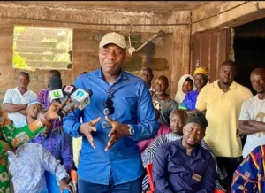 Aboabo Market to be completed Mr Ayariga addressing traders at Tamale Aboabo Market during his tour
