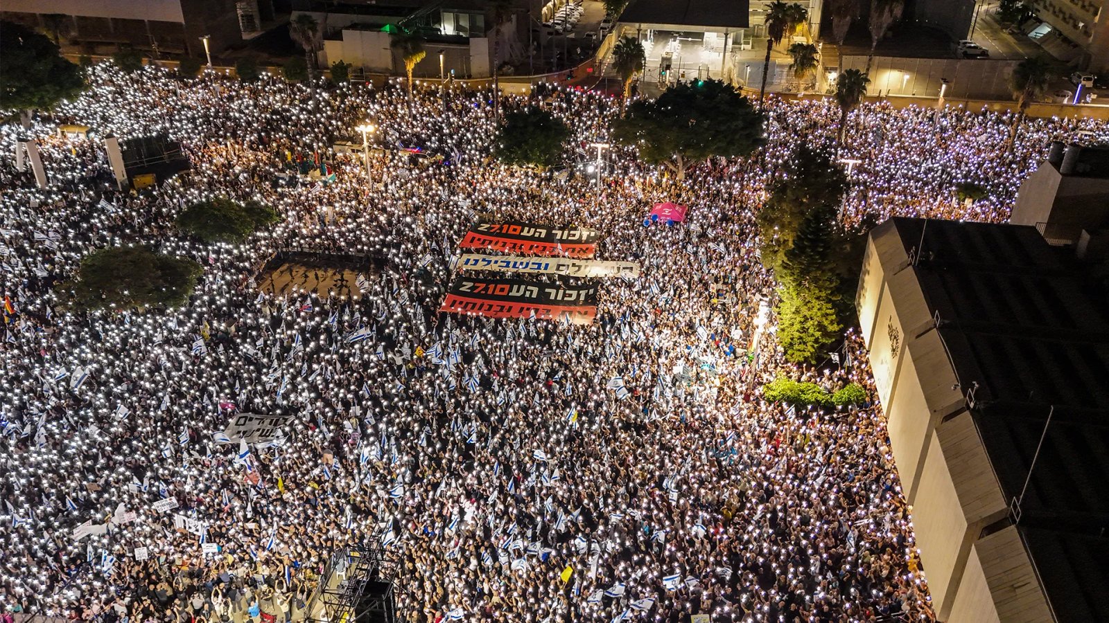 WIDE THUMB ISRAEL PROTEST 1792893928