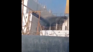 wide thumb hormuz fire 1793418911